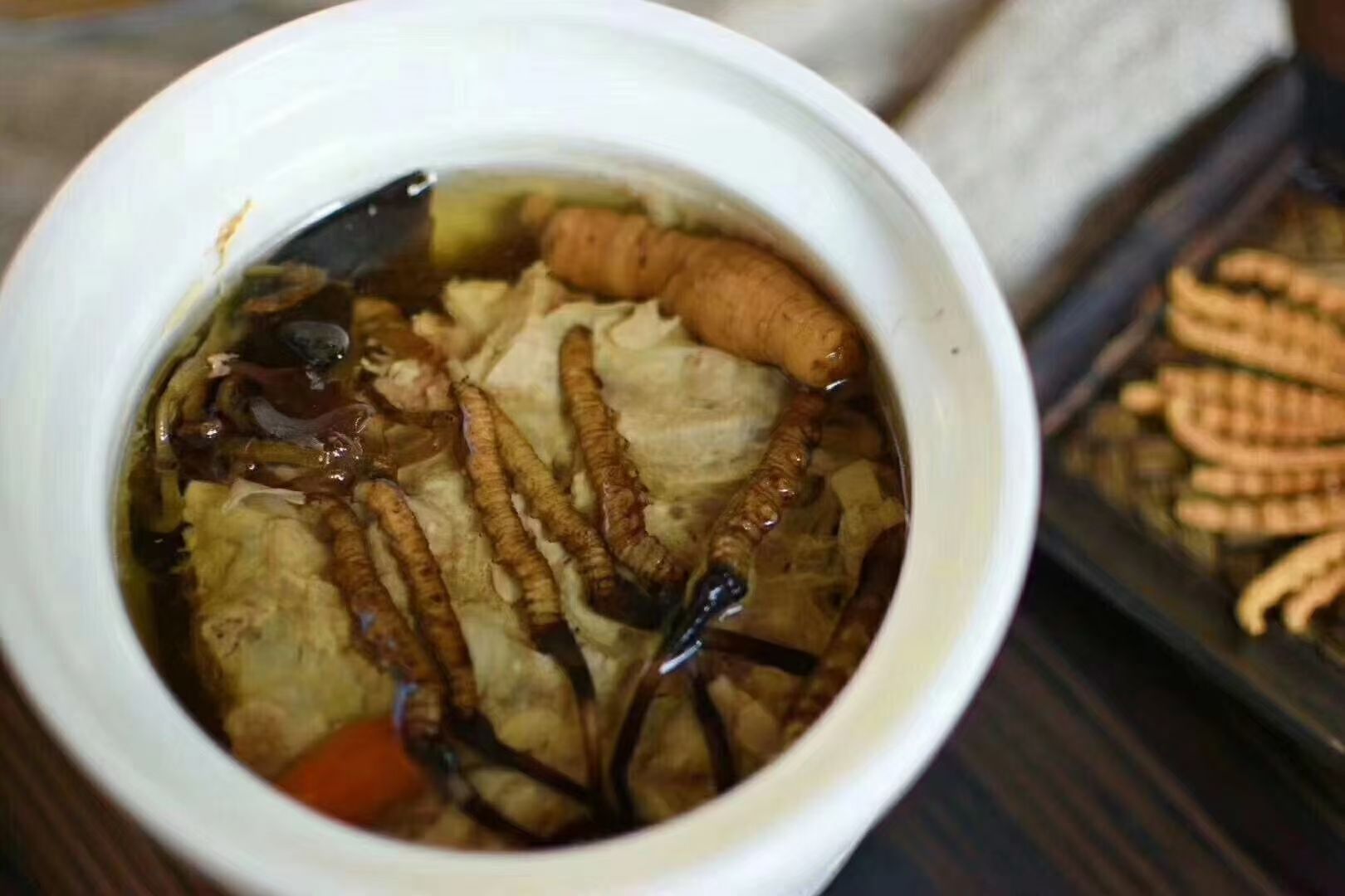 冬蟲(chóng)夏草怎么食用？