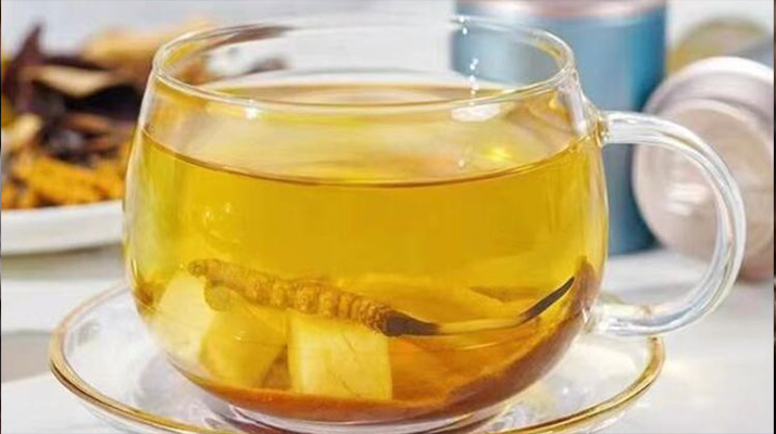 冬蟲夏草可以直接泡水喝嗎？科學(xué)解析與正確方法