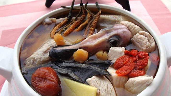 冬蟲夏草配什么煲湯好？營養(yǎng)美味的搭配指南